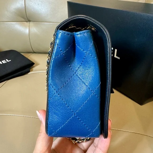 Sold x Full Set🔹CHANEL Mademoiselle quilted small flap bag - Picture 6 of 13